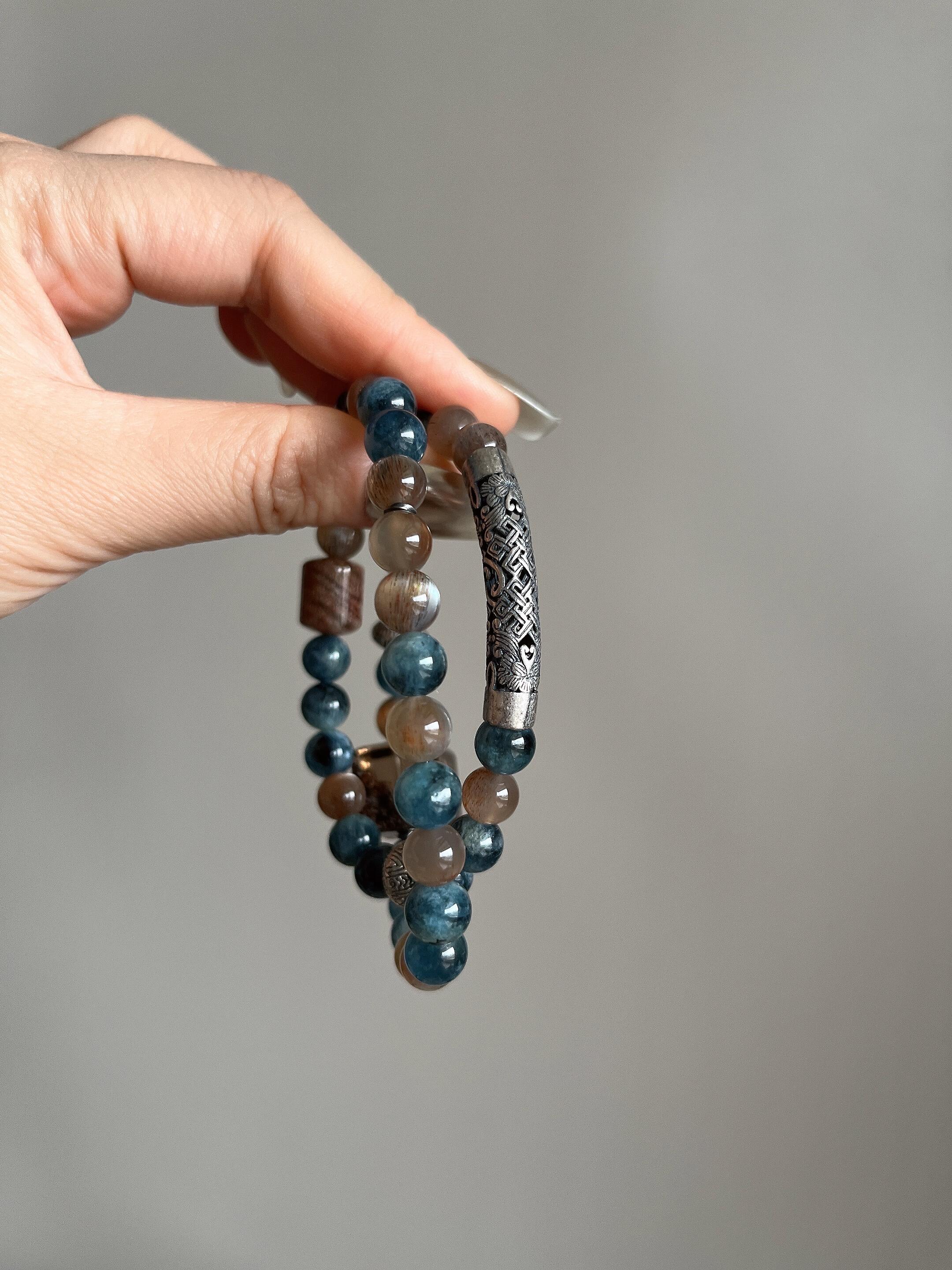 Ancient Blue Elegance